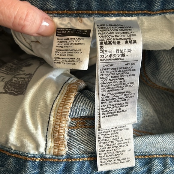 Levis 501 button up - Picture 12 of 14